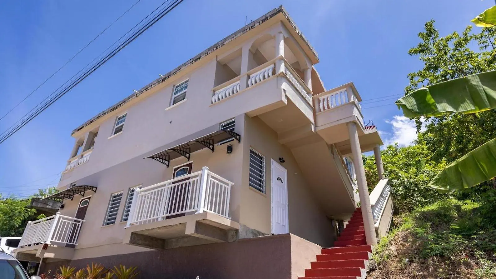 Roseau Canefield Apartment With Full Kitchen Air Conditioning And Wi-Fi Close To Town Dominica